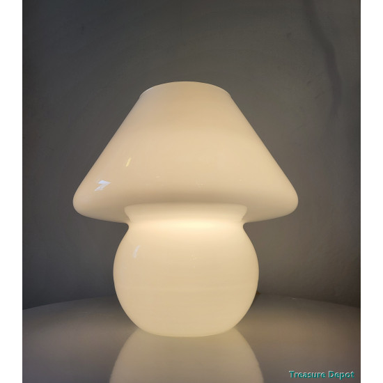 Mushroom table lamp