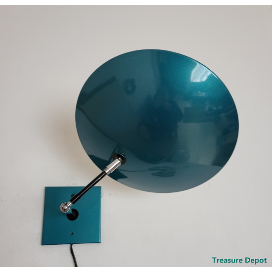 Queens Gallery wall lamp turquoise