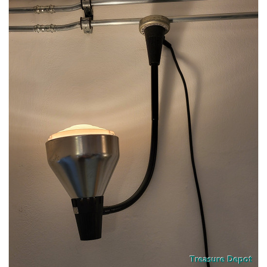 Meyer Velux magnet lamp