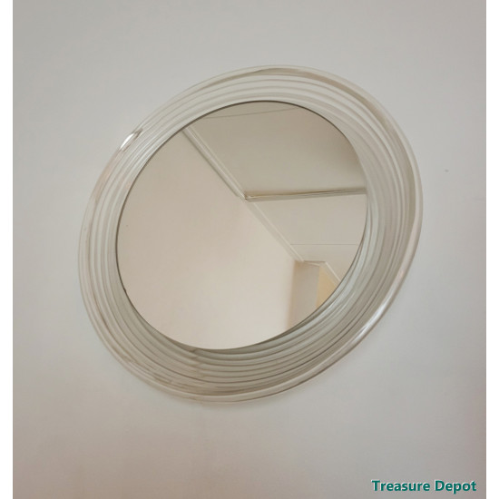 Hillebrand illuminated mirror